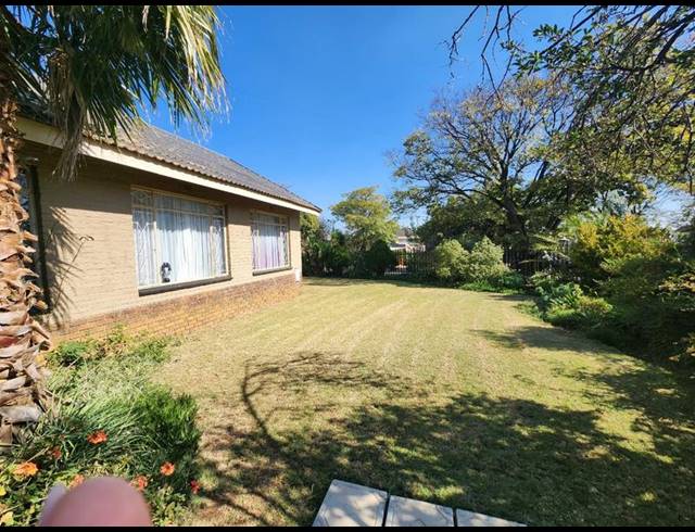 3 BEDROOM HOUSE FOR SALE IN GREENHILLS